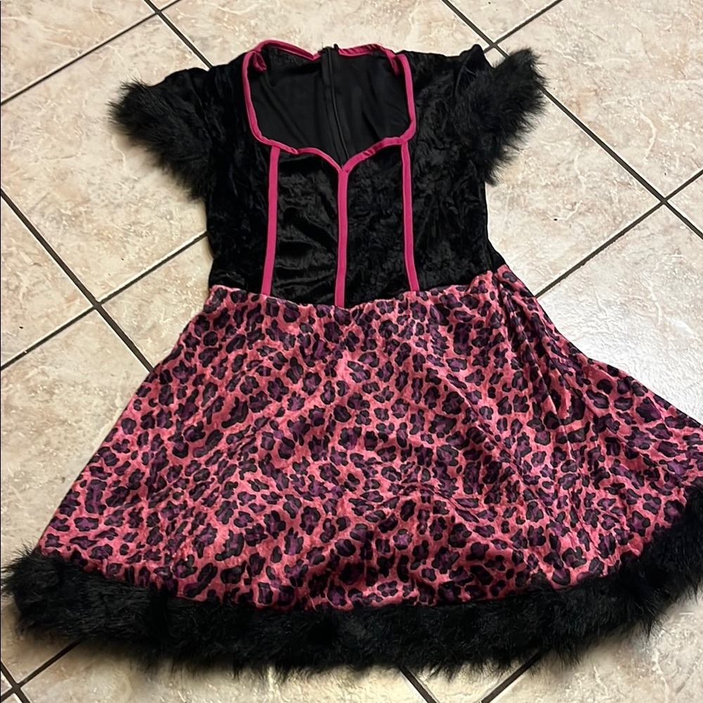 Girls Pink /black fur trimmed dress 12/14 HOMEMADE.  Matching hairband.